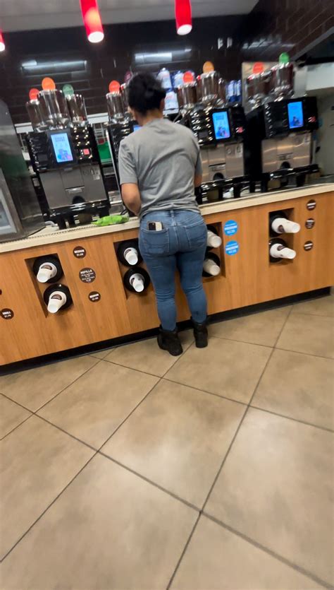 Petite Latina With Fat Ass In Tight Jeans Tight Jeans Forum