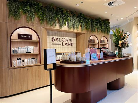 Dentists explain how Radiant Smiles achieves better whitening results 30