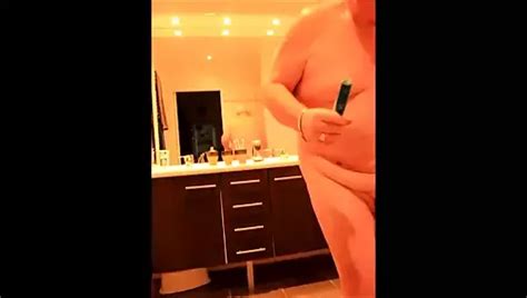 Brosse A Dent Et Soutif De Ma Femme Souilles Gay Porn D Xhamster
