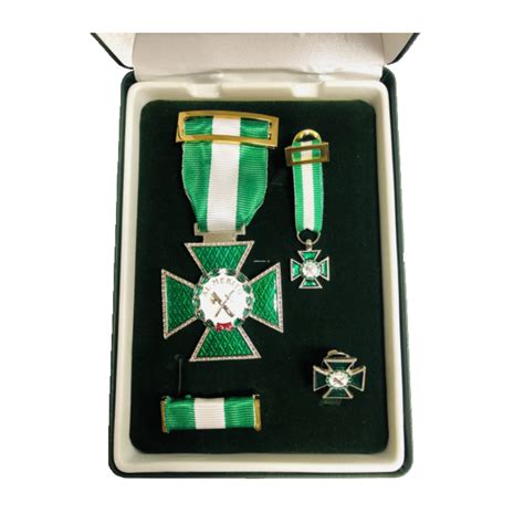 ESTUCHE CONJUNTO COMPLETO MEDALLA ORDEN DEL MERITO GUARDIA CIVIL