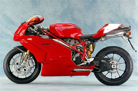 Ducati 749R Review (2004-2006) | Plus full buyers guide