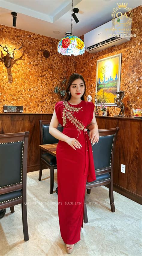 Top mẫu đầm trung niên hot và mới nhất trong tháng này Đầm Quỳnh Anh Luxury Fashion