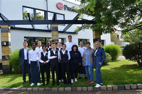 Best Western Elf Azubis Starten Ausbildung Expo Park Verein E V