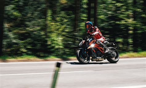 Hyper Naked Bike Vergleich Ktm Super Duke R