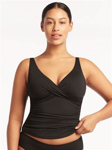 Sea Level Essentials Multifit Singlet In Black Sandpipers