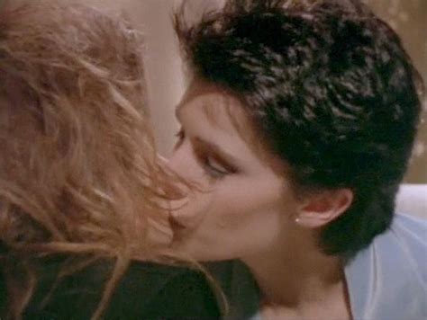 Лэндон Холл nude pics Страница 1