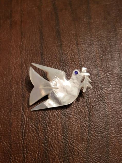 Vintage Mother Of Pearl Dove Brooch Iridescent Mother Of Etsy