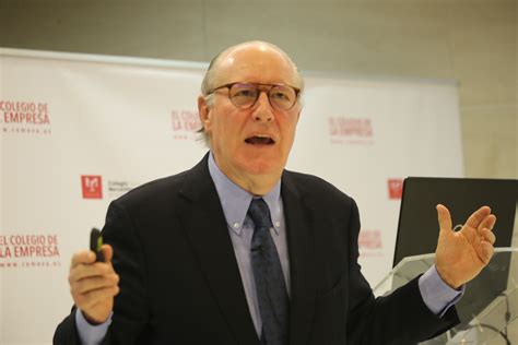 Así fue la conferencia del reconocido economista José Mª Gay de Liébana Comeva