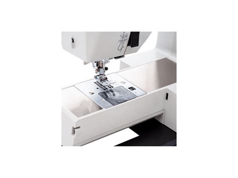 Швейная машина Necchi Q132A купить по низкой цене в Киеве, Харькове ...