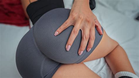 A la puta de mi hijastra le gusta ir al GYM con el coño lleno de leche Free Sex Video RedTube