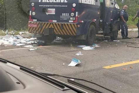 Suspeitos de assalto a carro forte morrem após confronto a polícia