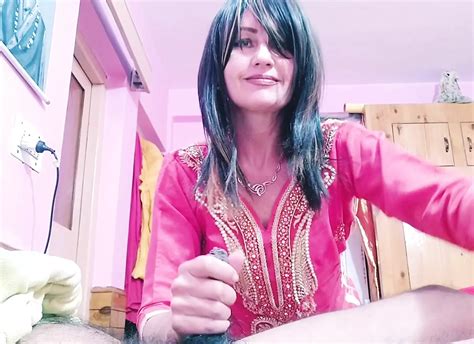 Professional Model Seduced By Horny MILF Wife Indian Webcam Porn