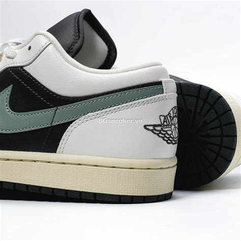 Nike Air Jordan Low Jade Smoke Dc Bg Sneaker