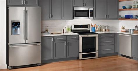 ручки рейлинги на кухне | Kitchen inspirations, Modern kitchen photos ...