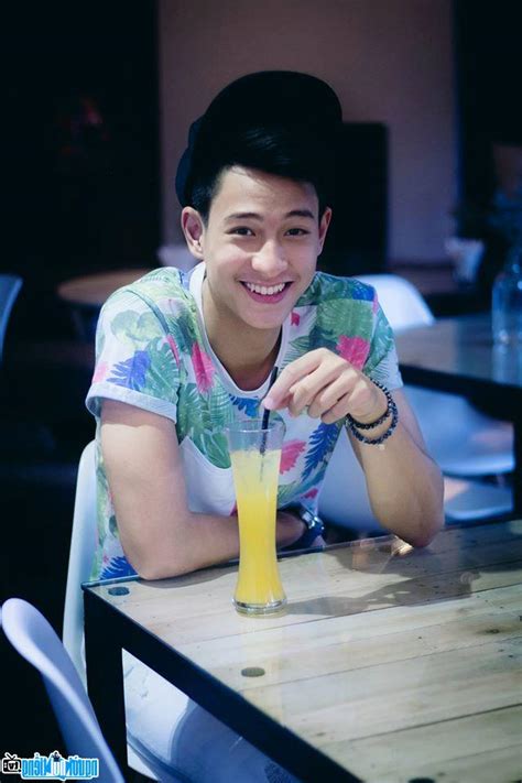 Hot boy Phạm Hồng Nam