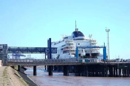 An Hour In The Life Of The M S Big Baps Cafe Which Has Become Notorious Public Sex Hotspot