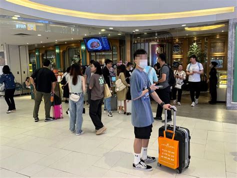 一批餐厅排位超1000桌，餐饮迎近五年来最旺“五一” 36氪