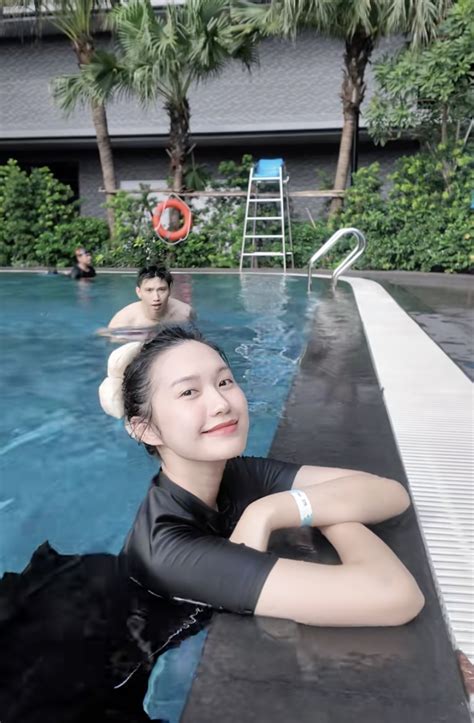 V O N V N H U Tung Nh Bikini N Ng B Ng Khoe V C D Ng Ng H C T Sau N M Gi U Nh M V