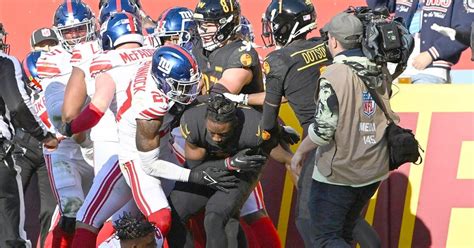 Commanders Y Giants Protagonizan Pelea Campal En La Semana 11 De La Nfl