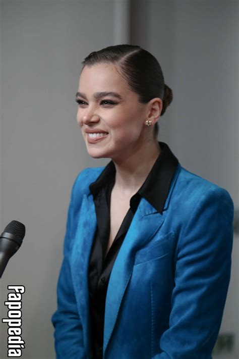 Hailee Steinfeld Nude Leaks Photo Fapopedia
