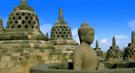 One Day Yogyakarta Tour Visit Borobudur And Prambanan Temple