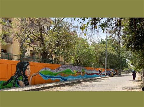 hcl foundation sets    corporate social responsibility