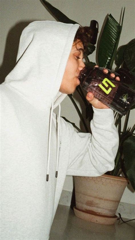 Lando Norris New Insta Pics Grijs Boeken