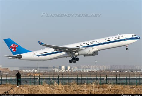 B China Southern Airlines Airbus A Photo By Doraemon Rqs