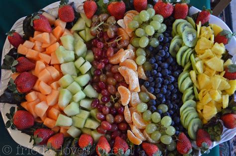 frieda loves bread festive fruit plate dip