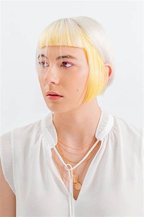 Желтый цвет волос: обзор 3 красок и 20 фото окрашивания