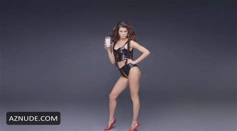 Isabeli Fontana Nude Aznude