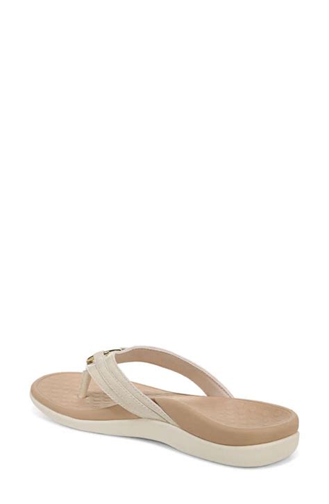 Vionic Aloe Flip Flop In Cream Modesens