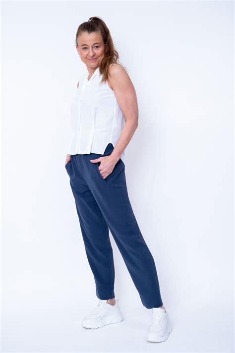 ANIA SCHIERHOLT