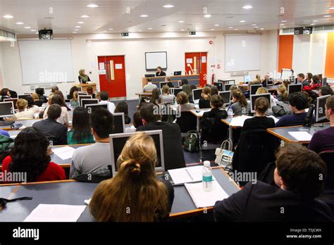 Bpp University Hi Res Stock Photography And Images Alamy