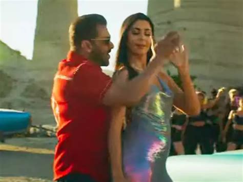 Tiger 3 Song Leke Prabhu Ka Naam Teaser Salman Khan Katrina Kaif Take