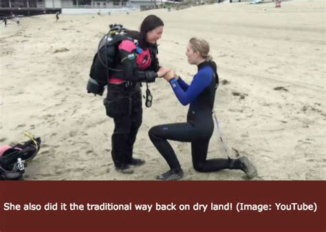 Lesbian Couple In Super Cute Underwater Proposal Pinknews