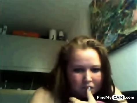 Chubby Chick Showing Her Tits On Webcam