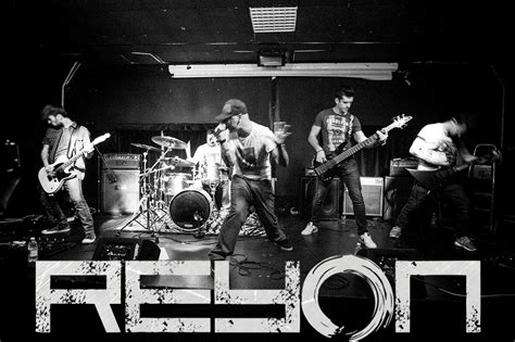 Music | Reyon