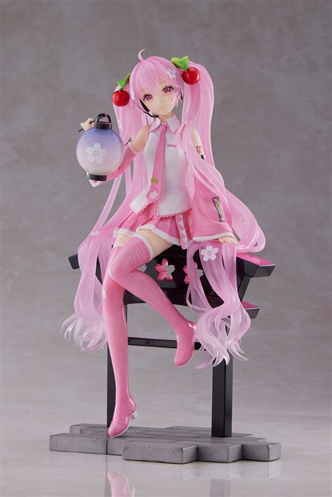 Artist Masterpiece Figure Hatsune Miku Sakura Miku Sakura Lantern Ver