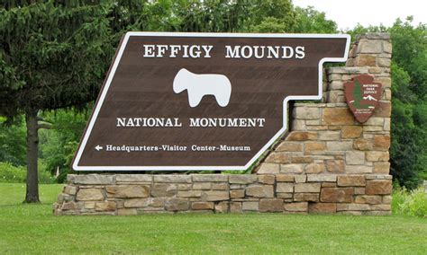 Effigy Mounds National Monument On The Mississippi River In Iowa