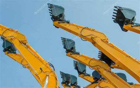 Cubo De Excavadora En El Extremo De Un Brazo Hidr Ulico Amarillo De Un