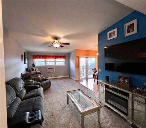 18 Ivy St #6B, Farmingdale, NY 11735 - See Est. Value, Schools & More