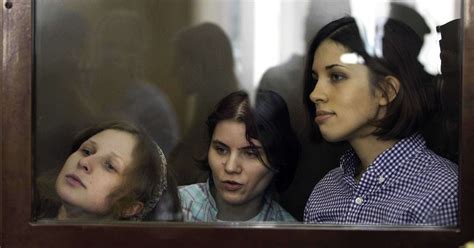 Pussy Riot Elles sèment le chaos en Russie Vidéos