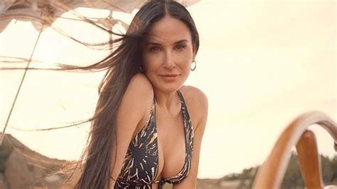 Cuerpazo Demencial Locura Por Las Fotos De Demi Moore En Micro Bikini A Los 60