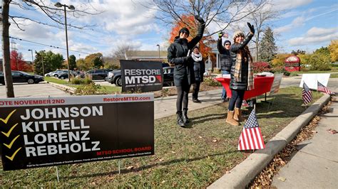 Moms for Liberty plans Ron Johnson event before Milwaukee GOP debate