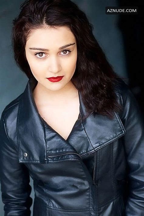 ARIELA BARER Nude AZNude