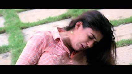 Nayanthara Hot Navel Ghajini Compilation