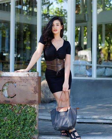 Fantasi Artis Hot On Twitter