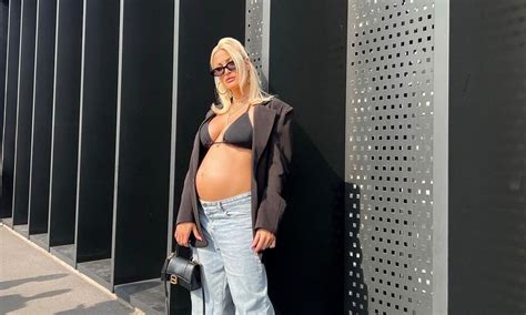 Ιωάννα Τούνη Είναι η πιο σέξι έγκυος Το lingerie σετ που επέλεξε