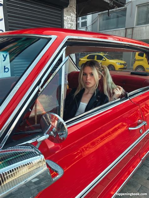 Vikneska Nude OnlyFans Leaks Fappening FappeningBook